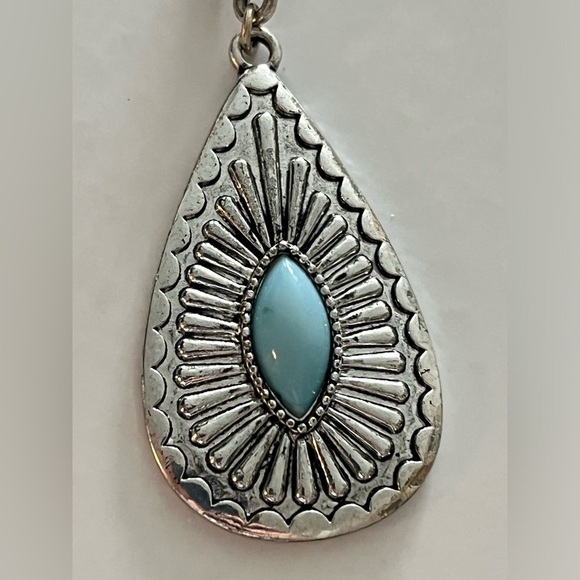 Costume Earrings silver metal and blue stone coastal boho dangling teardrop - Picture 4 of 8